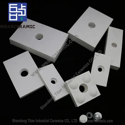 Aluminium Oxide Hnav-Resistant Vuam Phaj Nrog Qhov